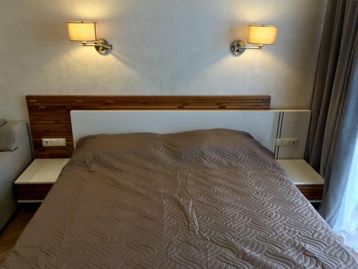 Coast Batumi Apart Hotel Ngoại thất bức ảnh