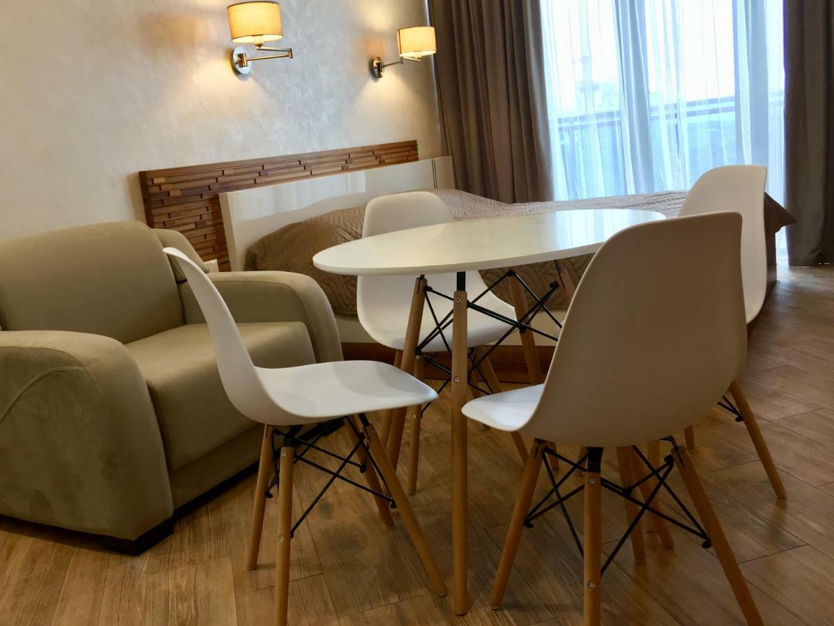 Coast Batumi Apart Hotel Ngoại thất bức ảnh
