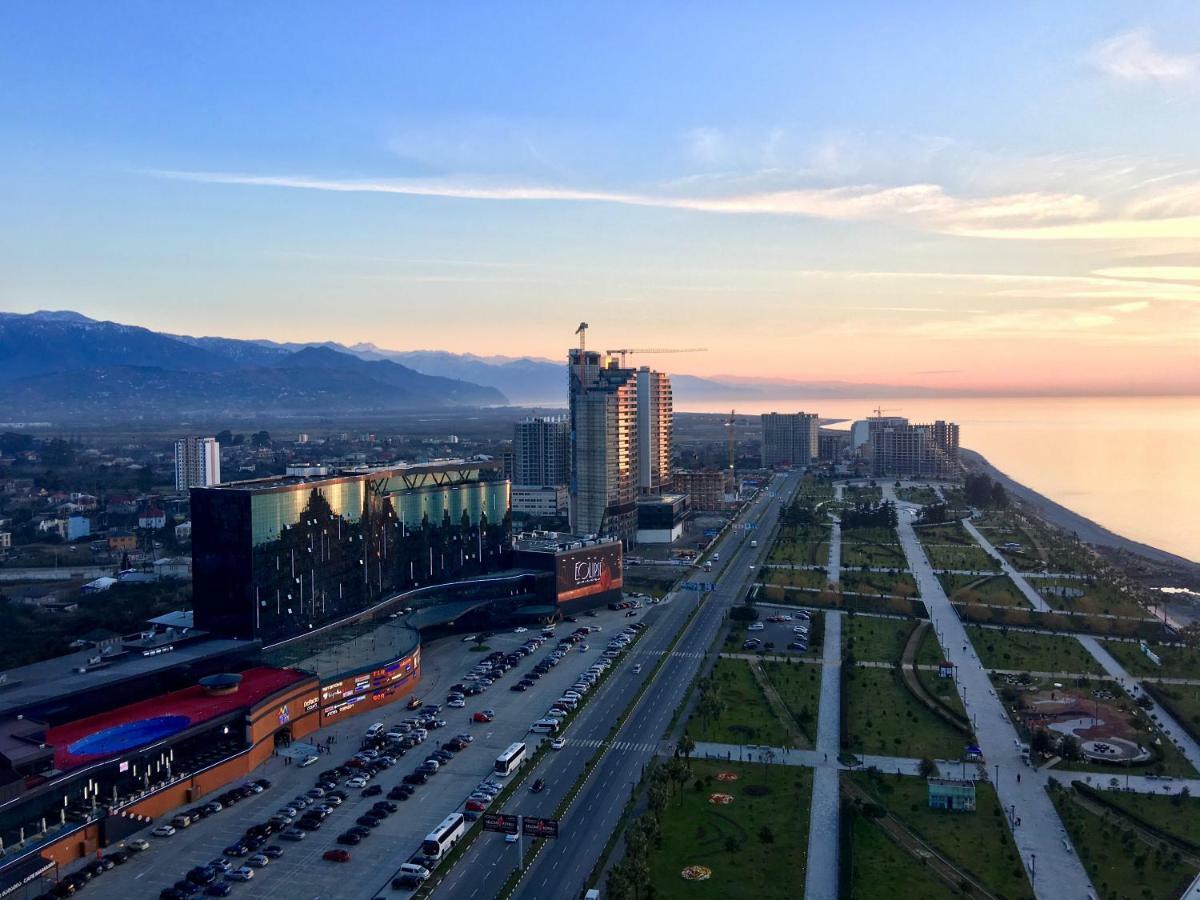 Coast Batumi Apart Hotel Ngoại thất bức ảnh