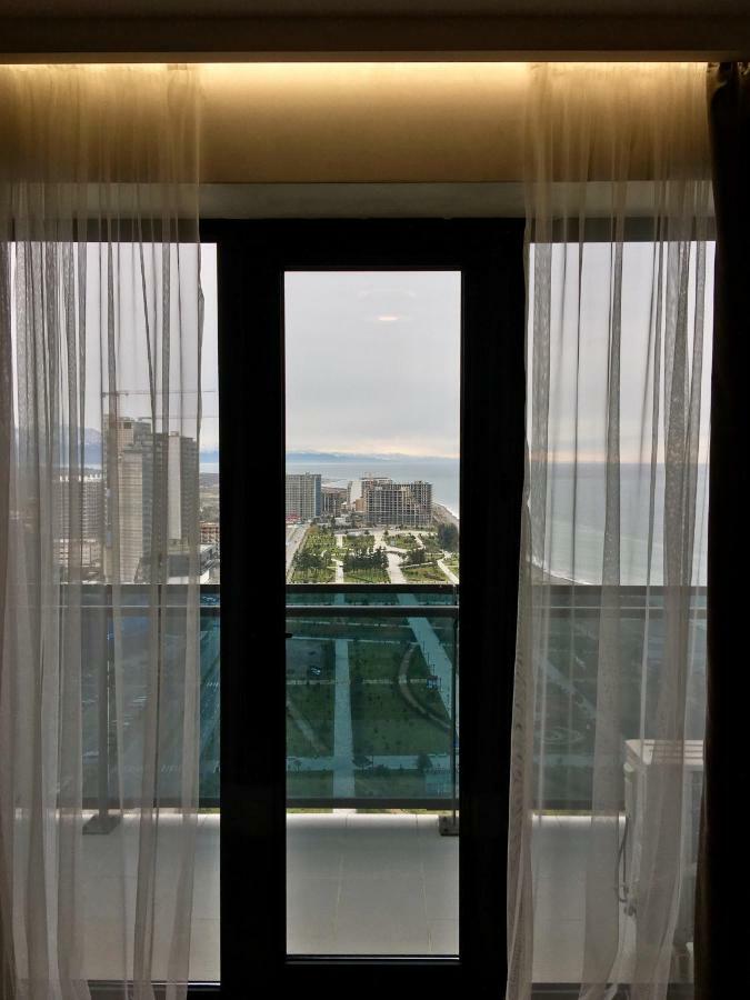 Coast Batumi Apart Hotel Ngoại thất bức ảnh