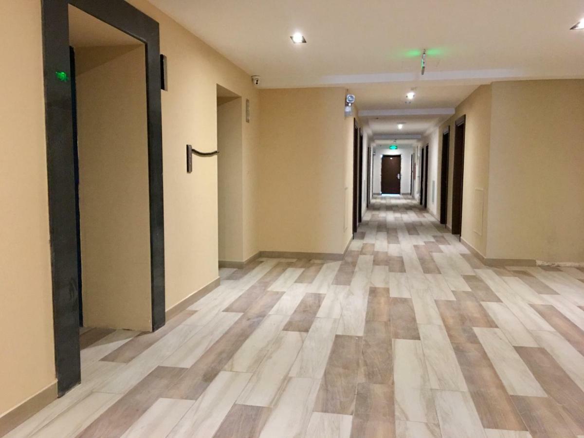 Coast Batumi Apart Hotel Ngoại thất bức ảnh