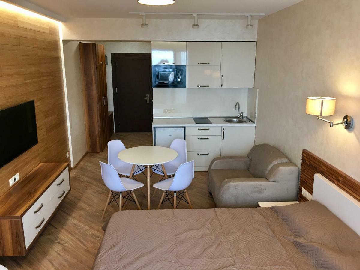 Coast Batumi Apart Hotel Ngoại thất bức ảnh